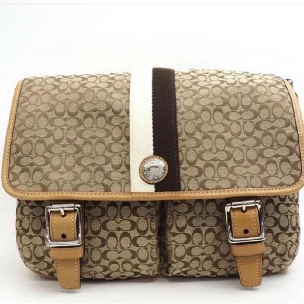 COACH VOYAGER SIGNATURE CANVAS F70182